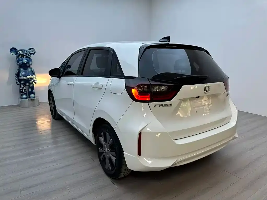 Honda Fit — фото 5