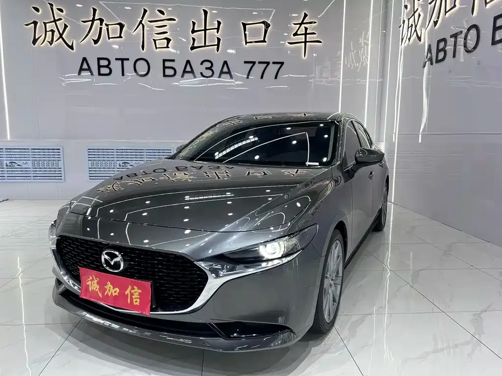 Mazda 3 Axela — фото 1