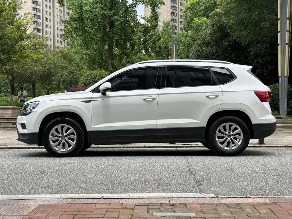 Volkswagen Tharu 2022 из CN, фото 10
