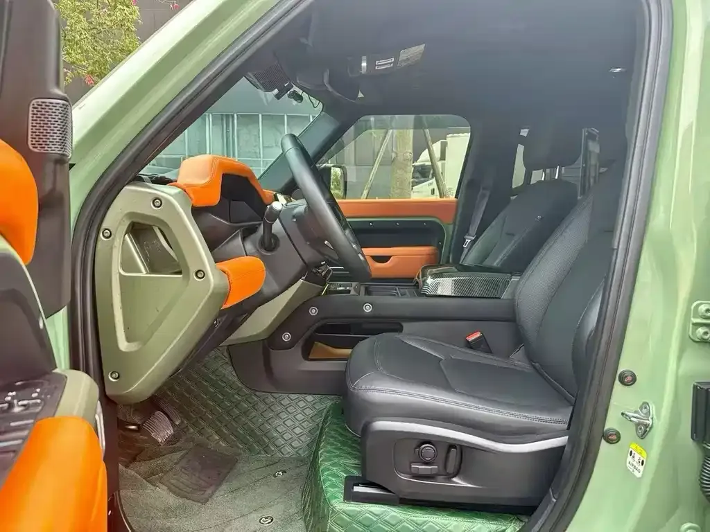 Land Rover Defender — фото 2
