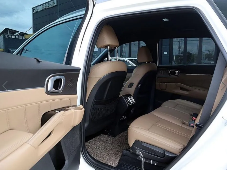 Kia Sorento — фото 9