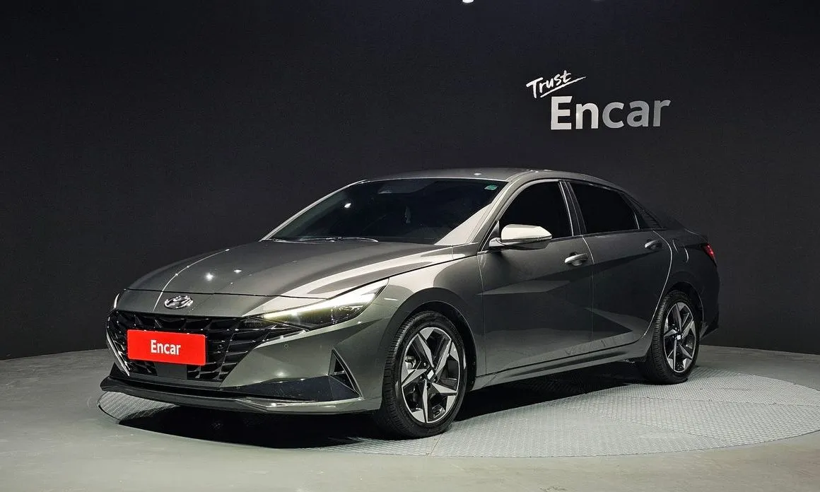 Hyundai AVANTE — фото 1