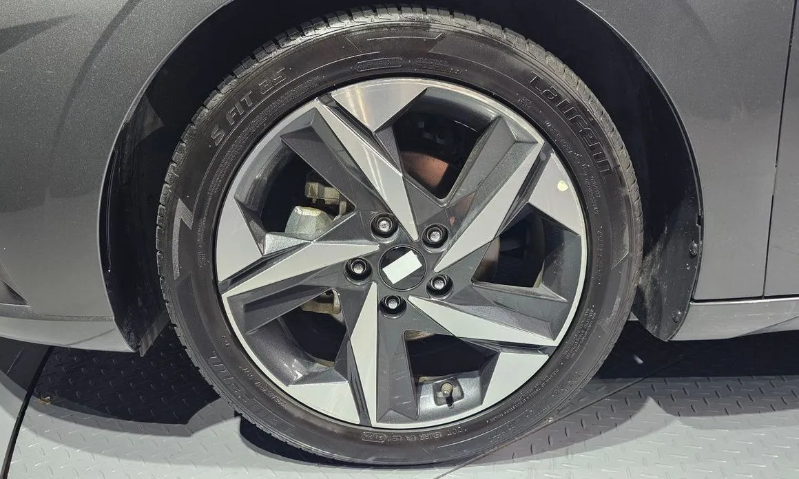 Hyundai AVANTE — фото 2