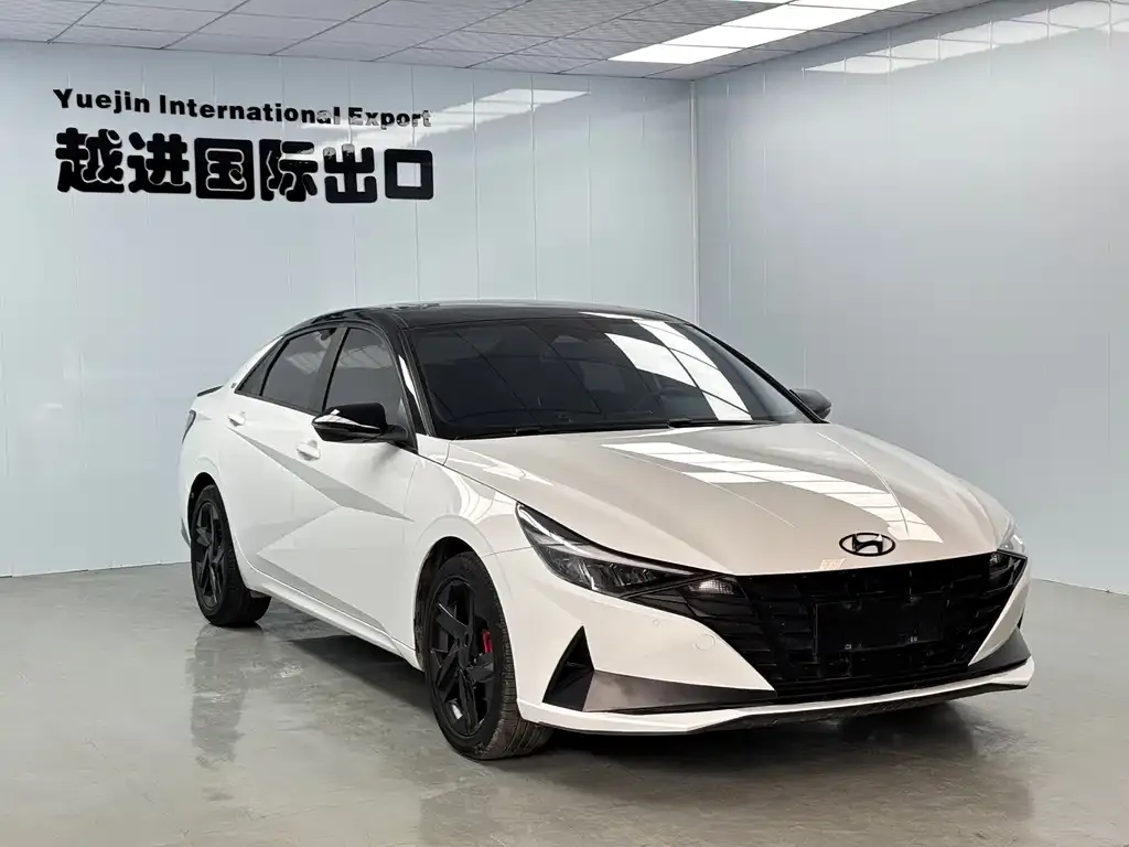 Hyundai Elantra — фото 9