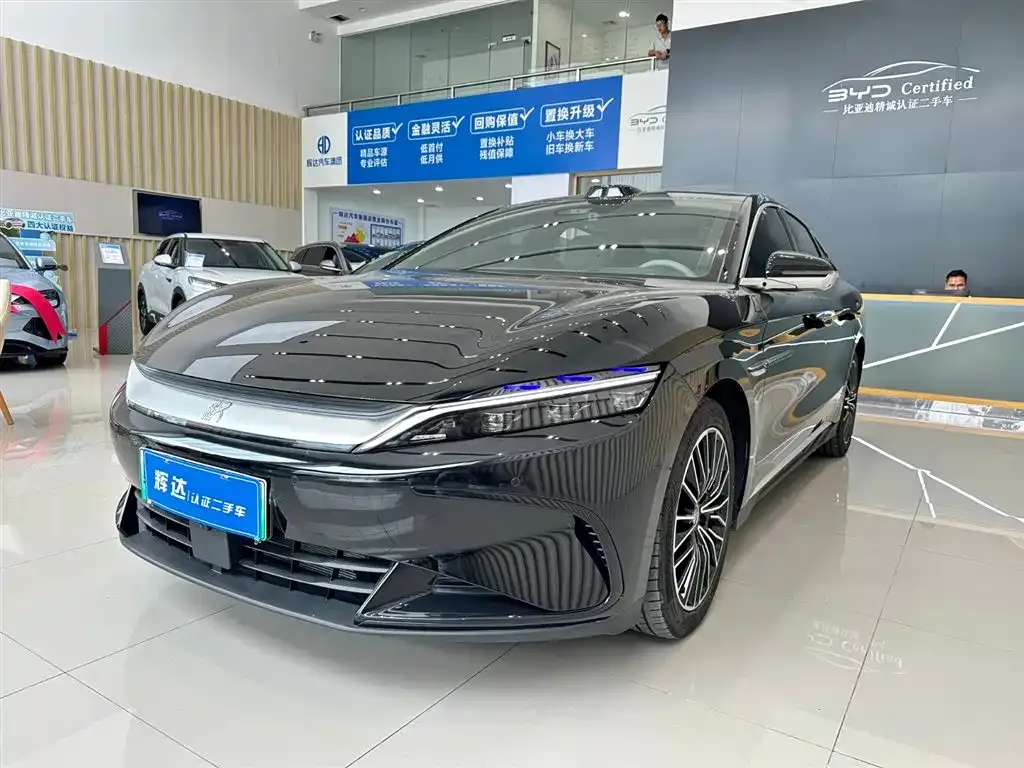 BYD Han — фото 1
