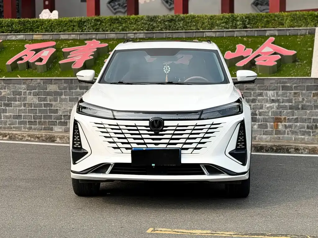 Changan CS75PLUS — фото 4