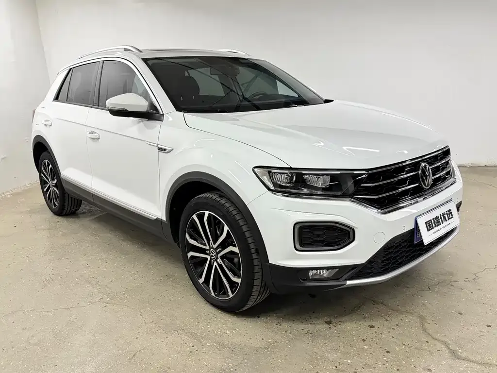 Volkswagen T-Roc — фото 6