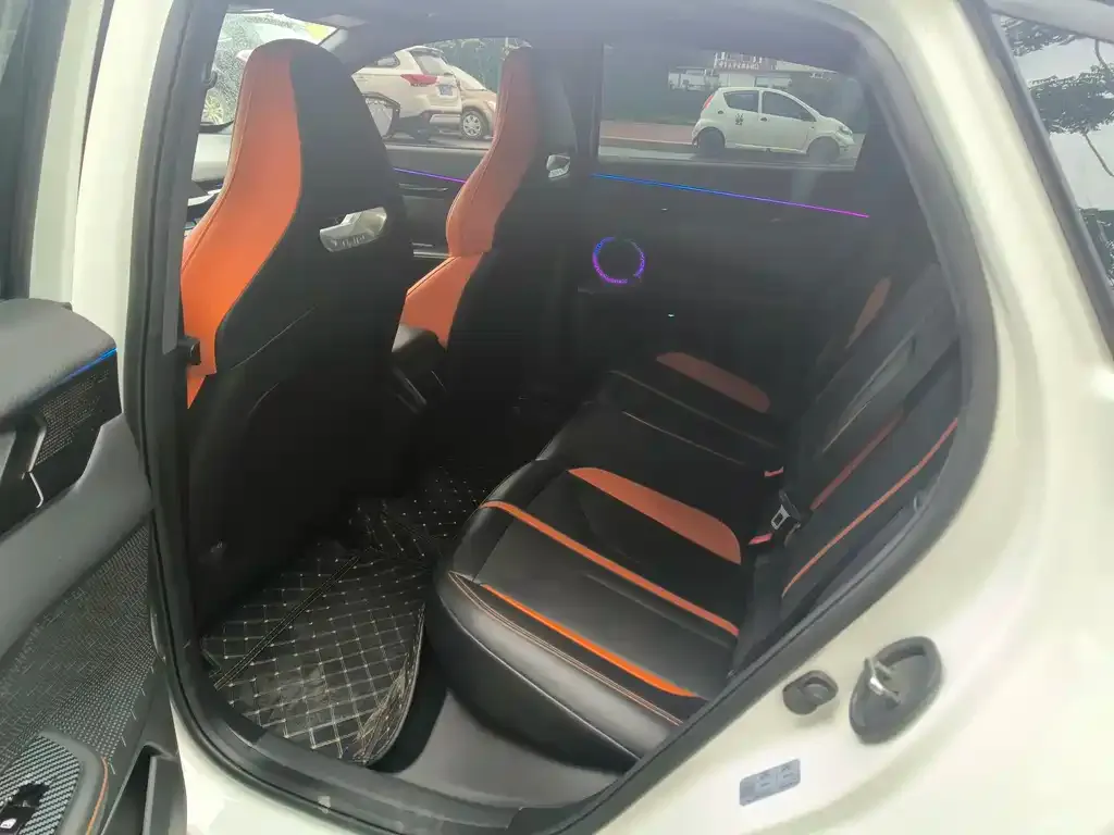 Changan UNI-V 2024 из CN, фото 2