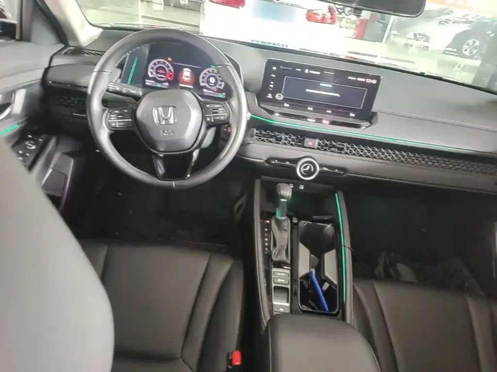Honda Accord — фото 3