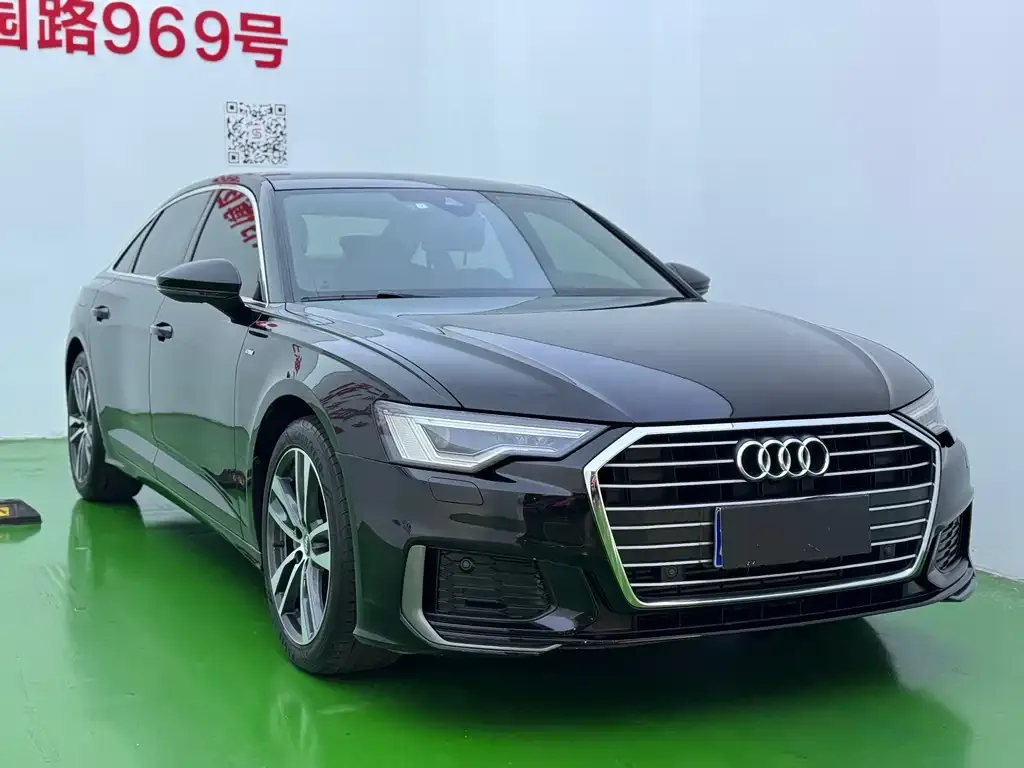 Audi A6L — фото 9