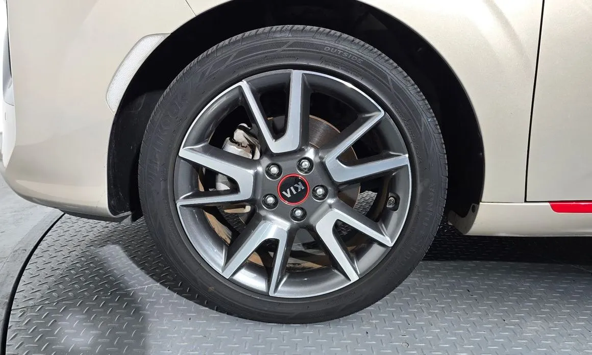 Kia Soul — фото 7