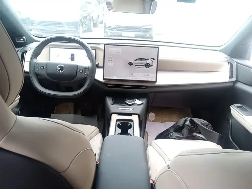 Volvo XC70 Plug-in Hybrid — фото 2