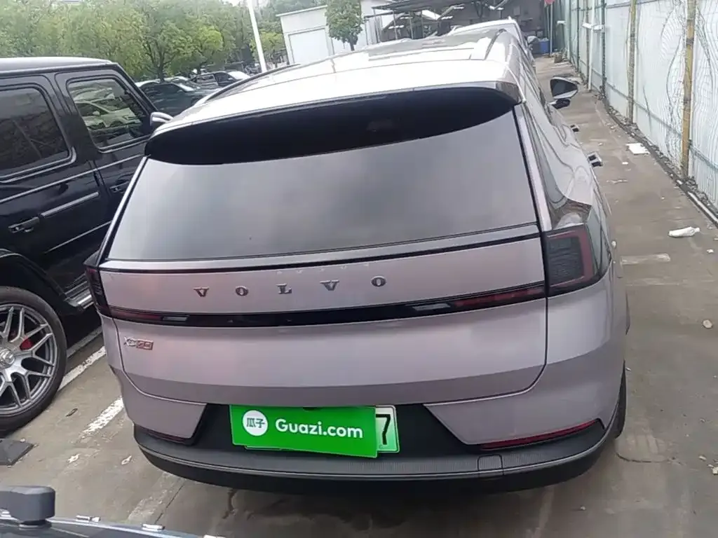 Volvo XC70 Plug-in Hybrid — фото 6