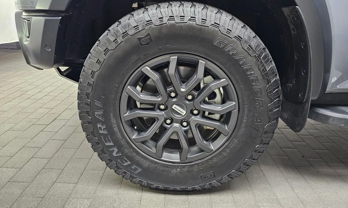 Ford Ranger — фото 10