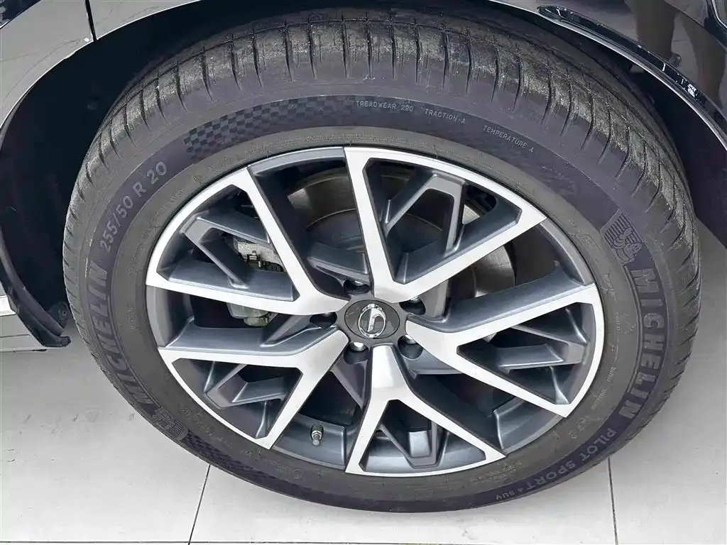 GAC Motor Trumpchi GS8 — фото 2