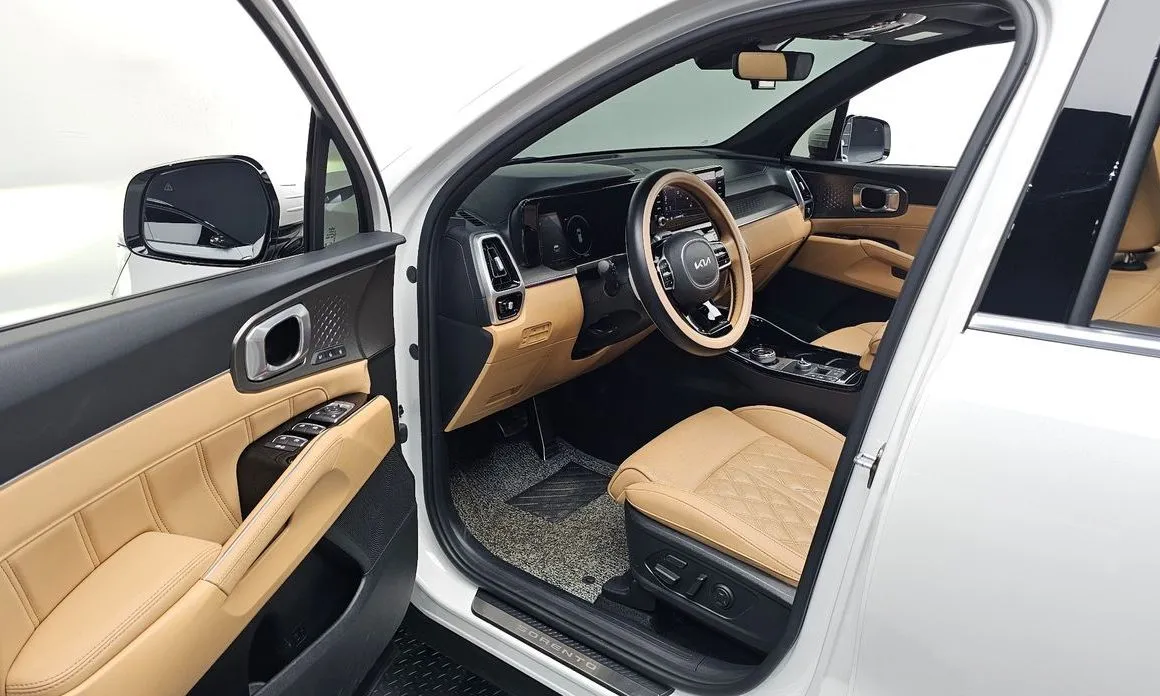 Kia Sorento — фото 8