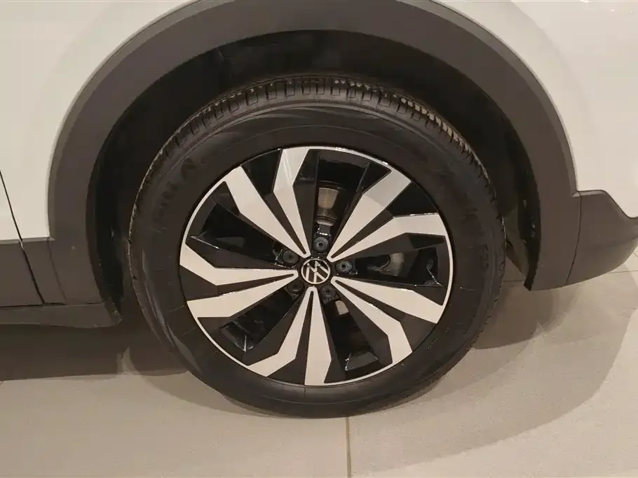 Volkswagen Tharu — фото 4
