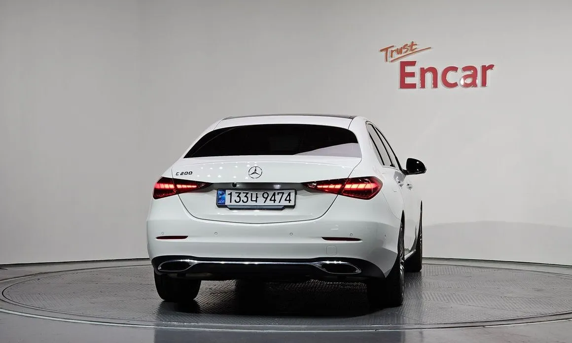 Mercedes-Benz C-Class 2024 из KR, фото 2