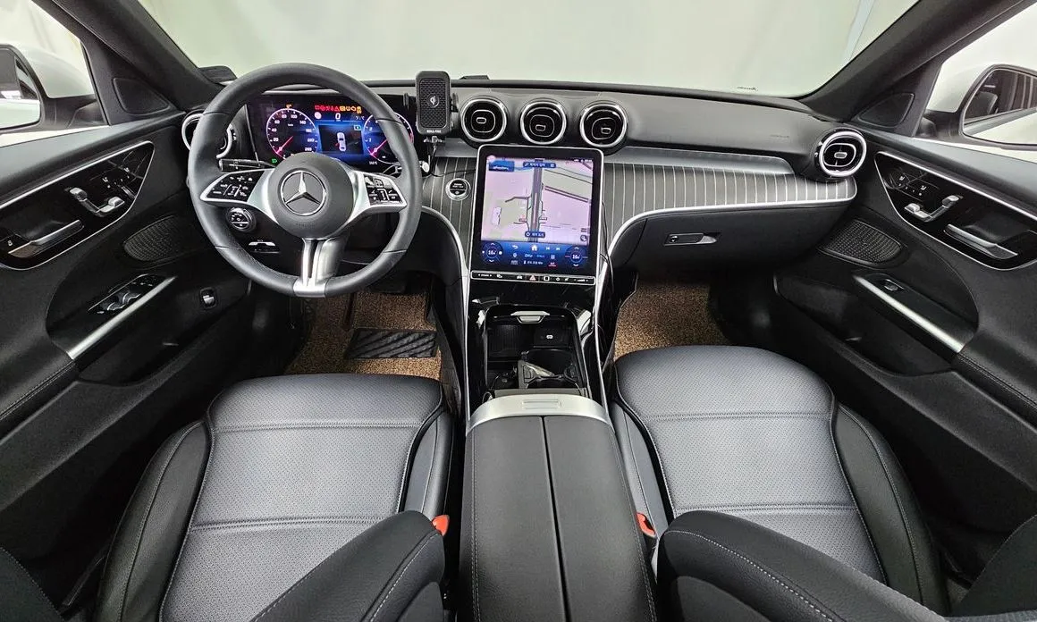 Mercedes-Benz C-Class 2024 из KR, фото 6