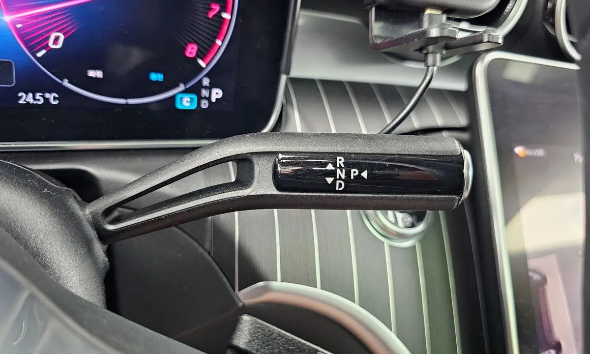 Mercedes-Benz C-Class 2024 из KR, фото 8