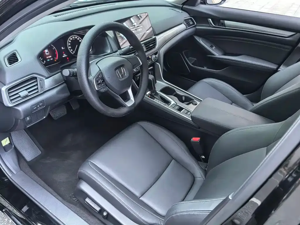 Honda Accord — фото 2