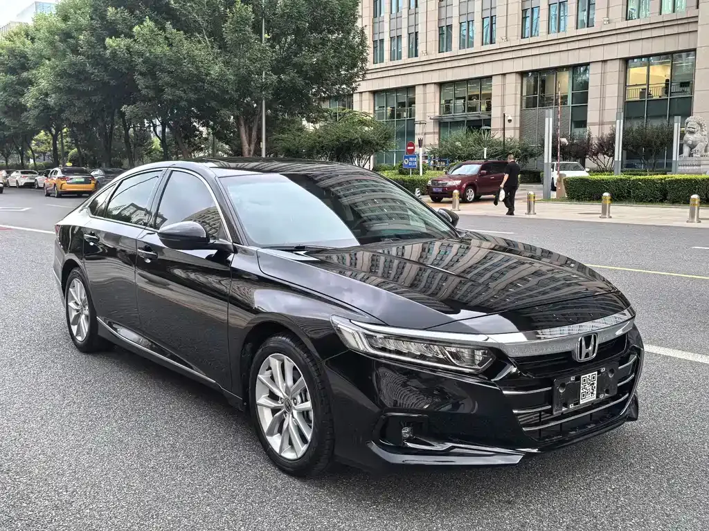 Honda Accord — фото 9