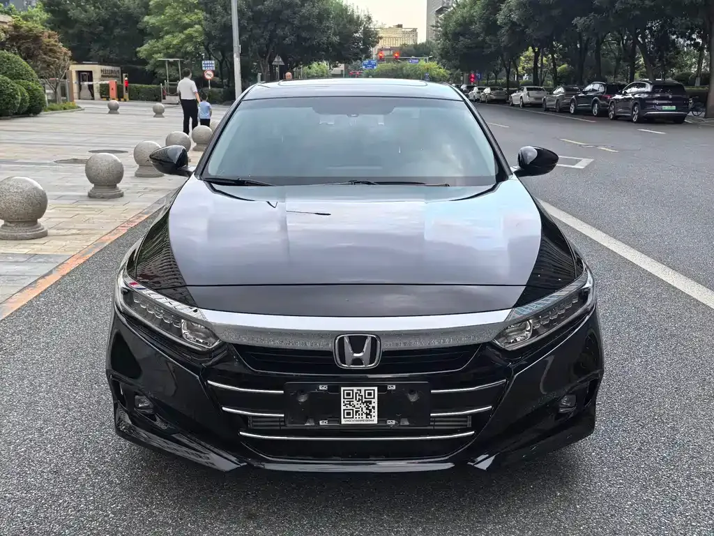 Honda Accord — фото 4