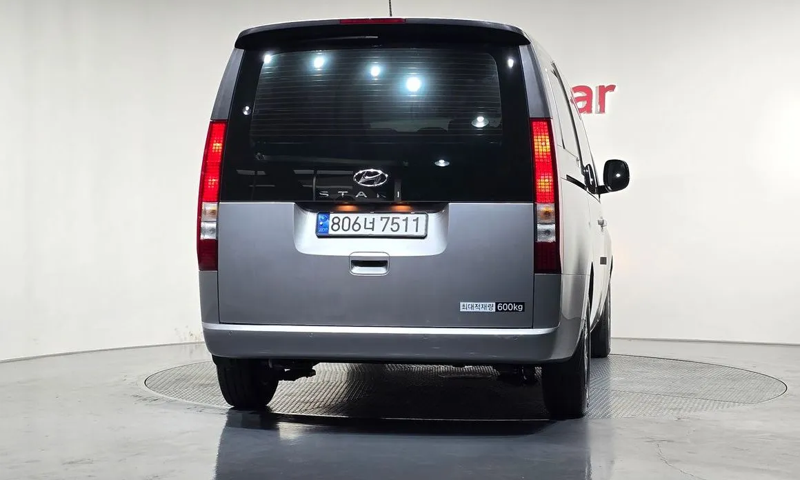 Hyundai Staria — фото 2