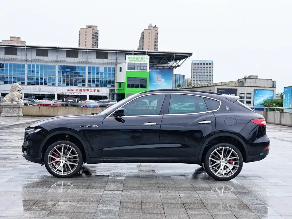 Maserati Levante — фото 6