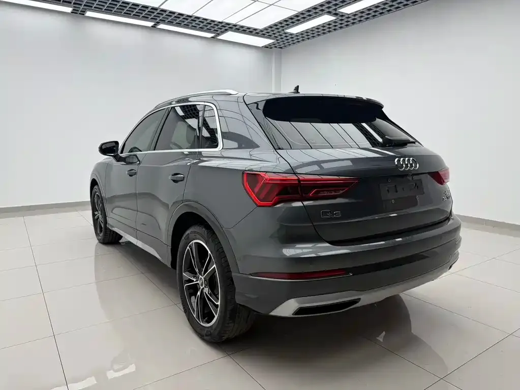 Audi Q3 — фото 6