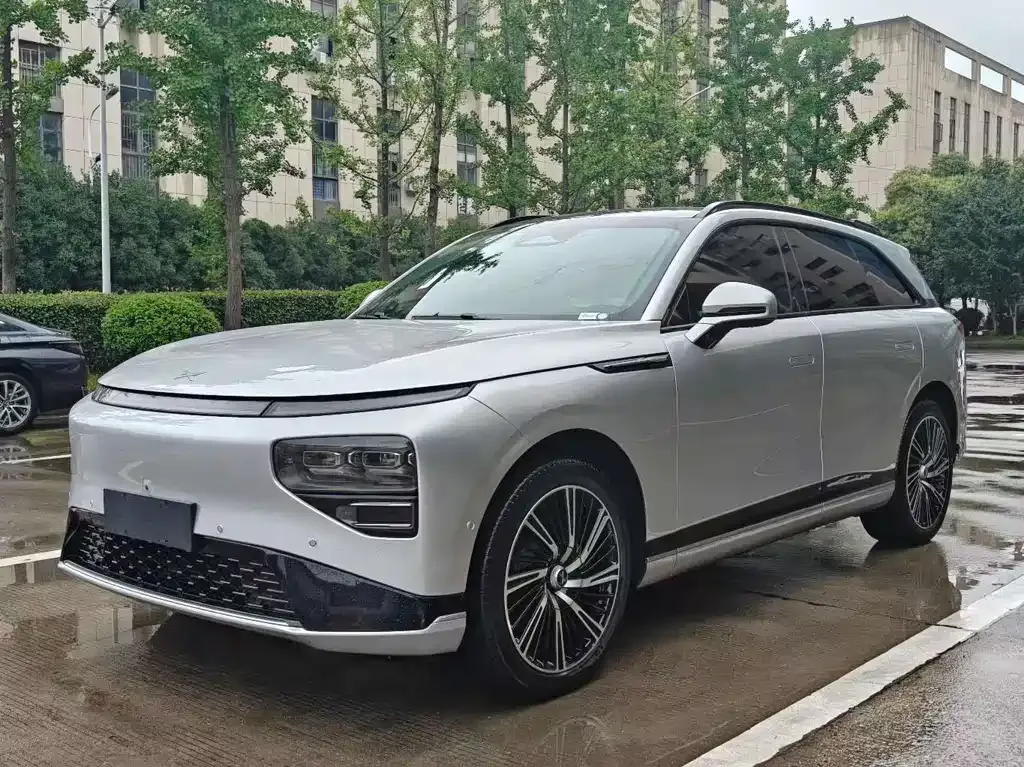 XPeng G9