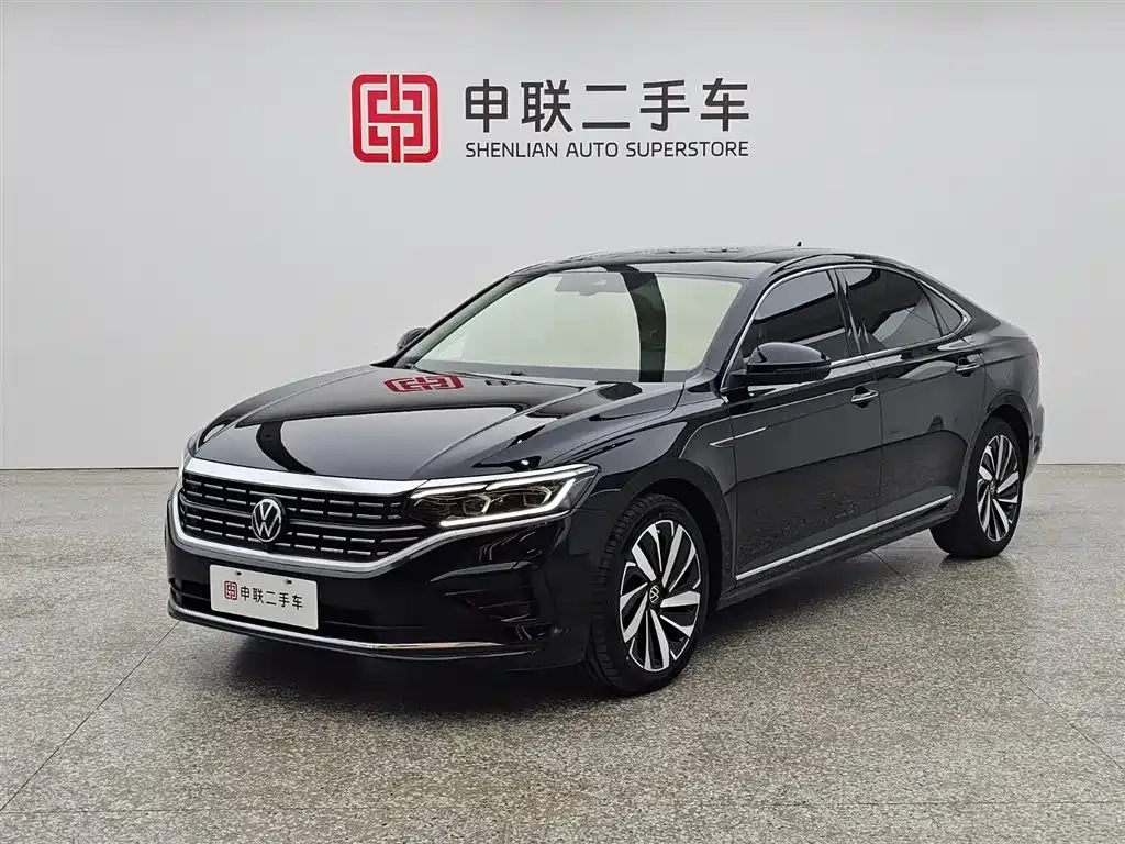 Volkswagen Passat — фото 1
