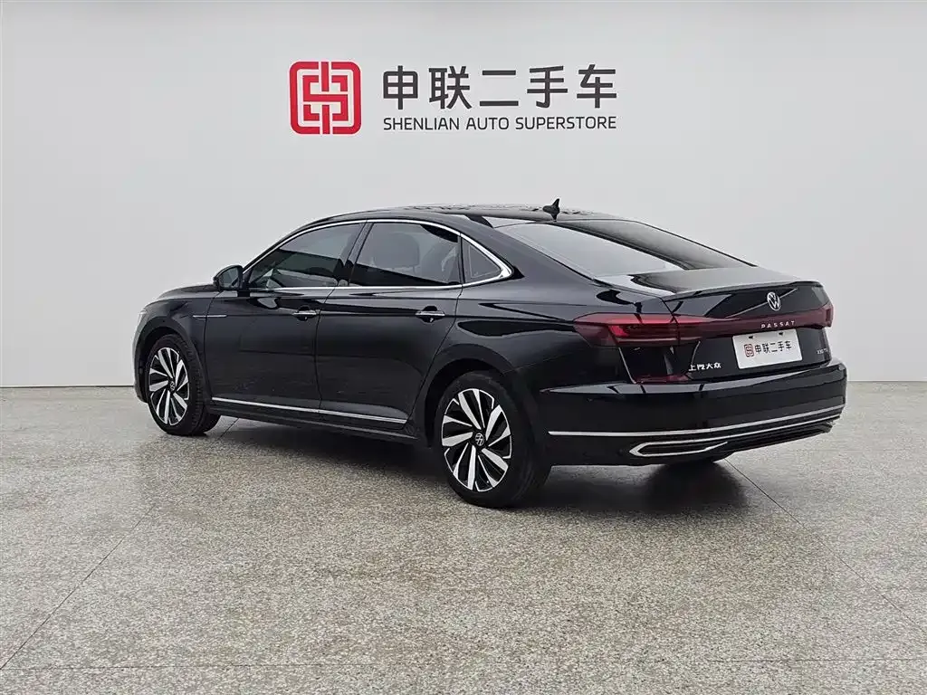 Volkswagen Passat — фото 8