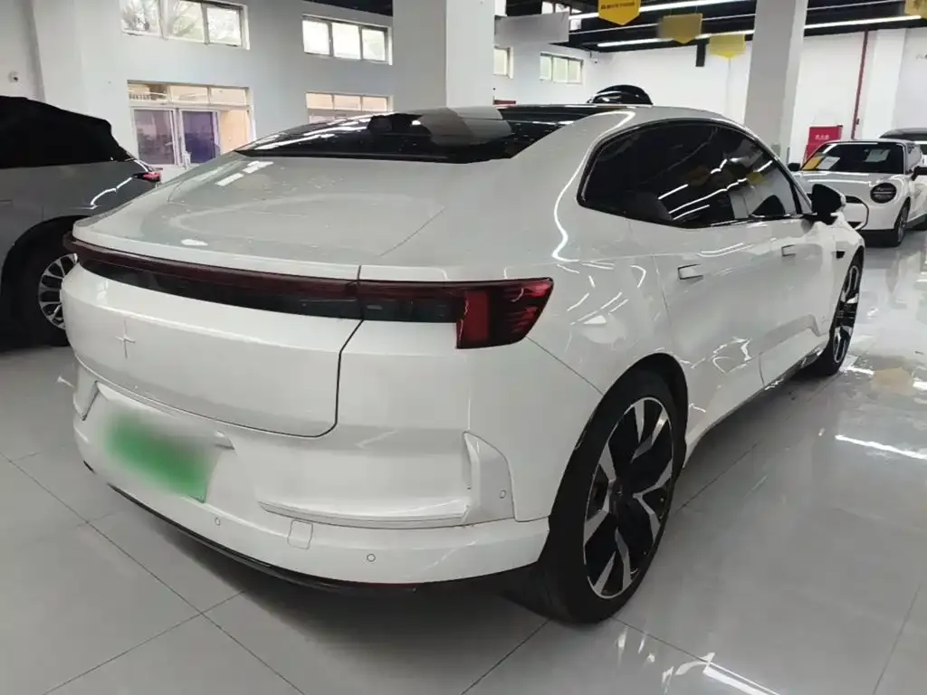 Polestar Polestar 4 — фото 10
