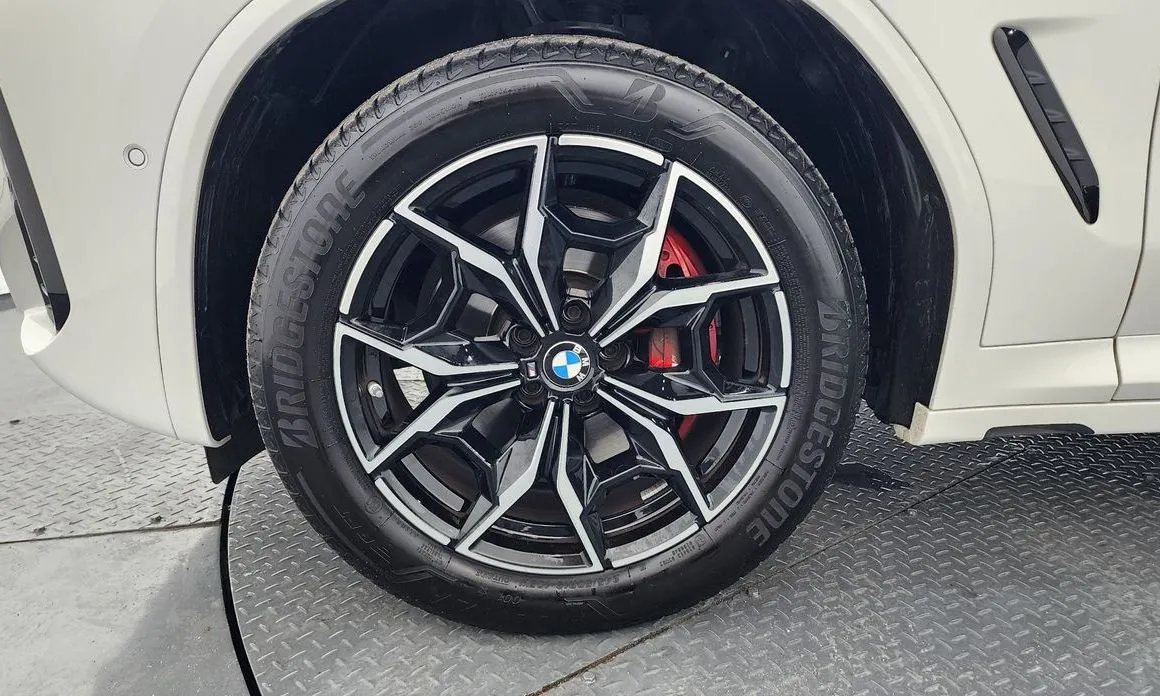 BMW X4 — фото 9