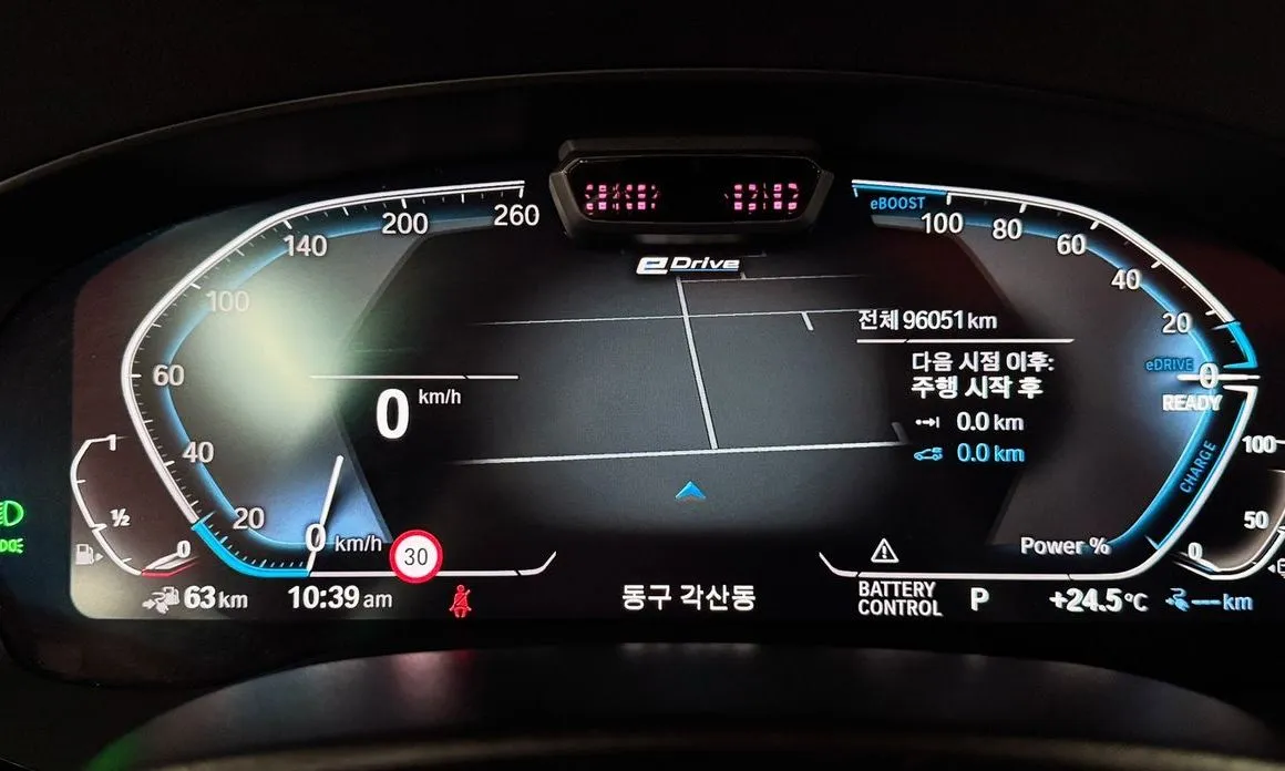 BMW 5-Series 2022 из KR, фото 3