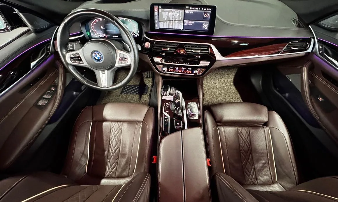 BMW 5-Series 2022 из KR, фото 2