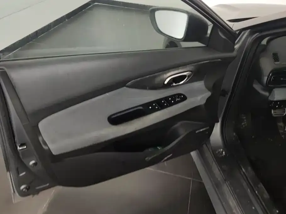 GAC Motor Shadow Leopard — фото 8