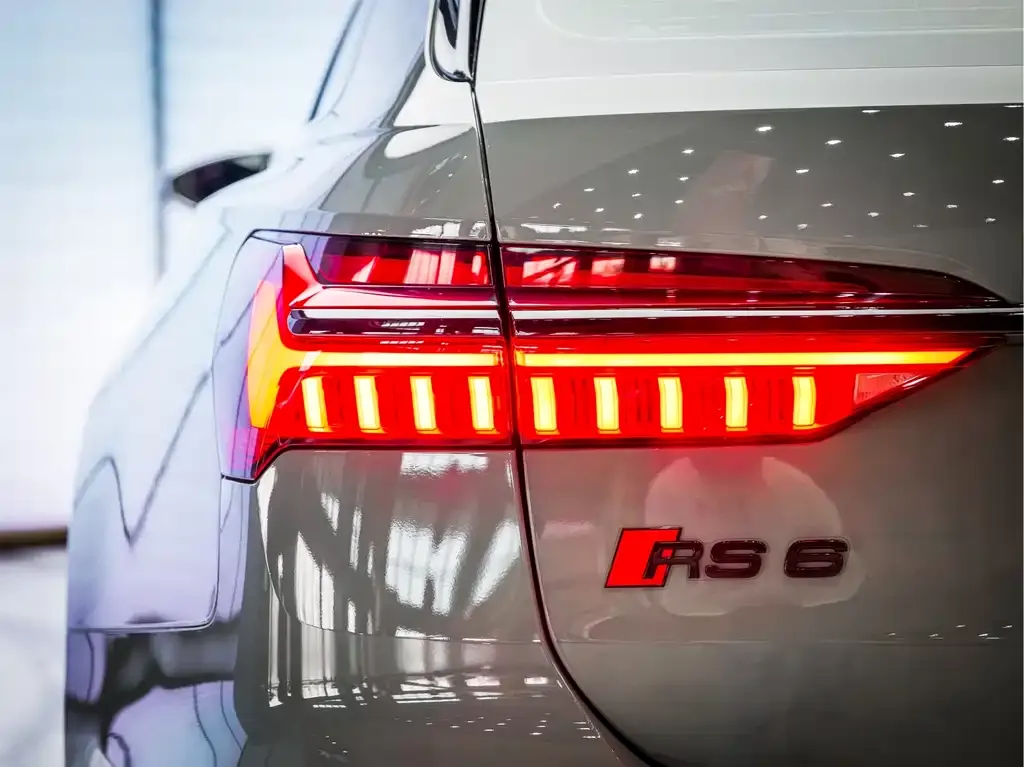Audi RS 6 — фото 9