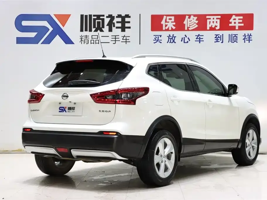 Nissan Qashqai — фото 8