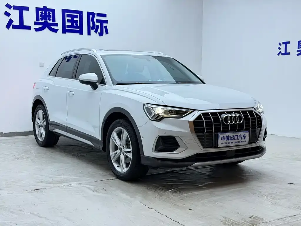 Audi Q3 — фото 5