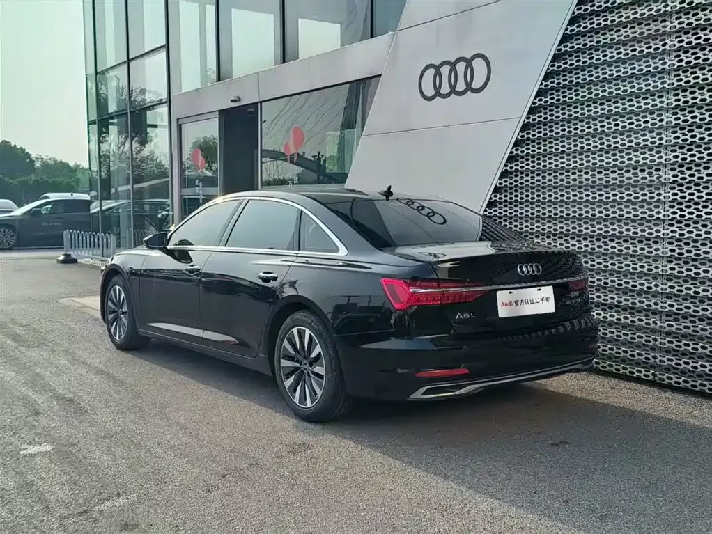 Audi A6L — фото 5