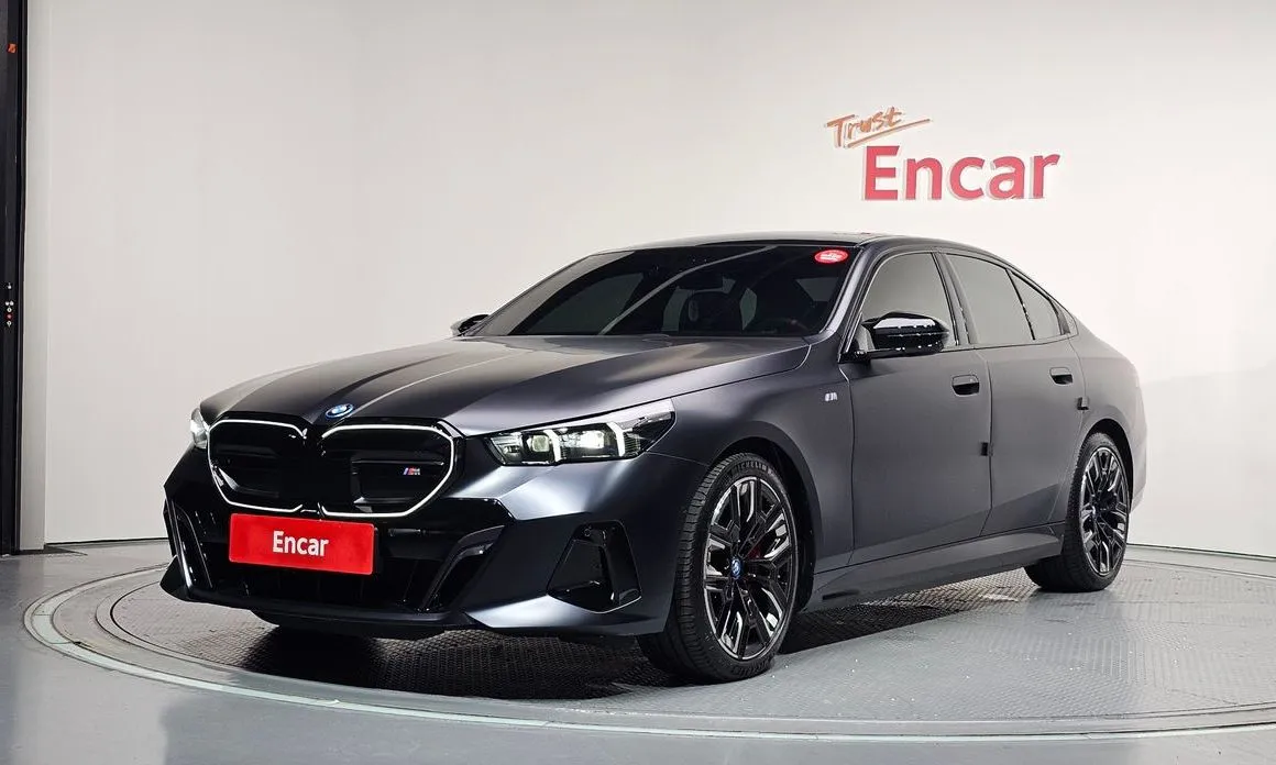BMW i5 — фото 1