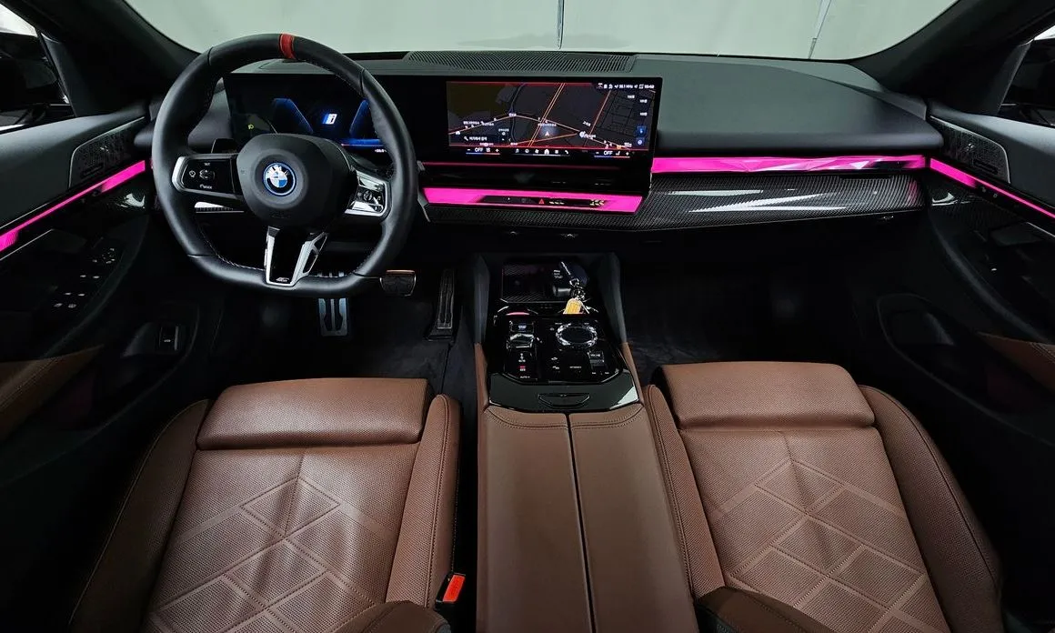 BMW i5 — фото 8