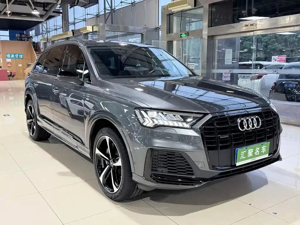 Audi Q7 — фото 4
