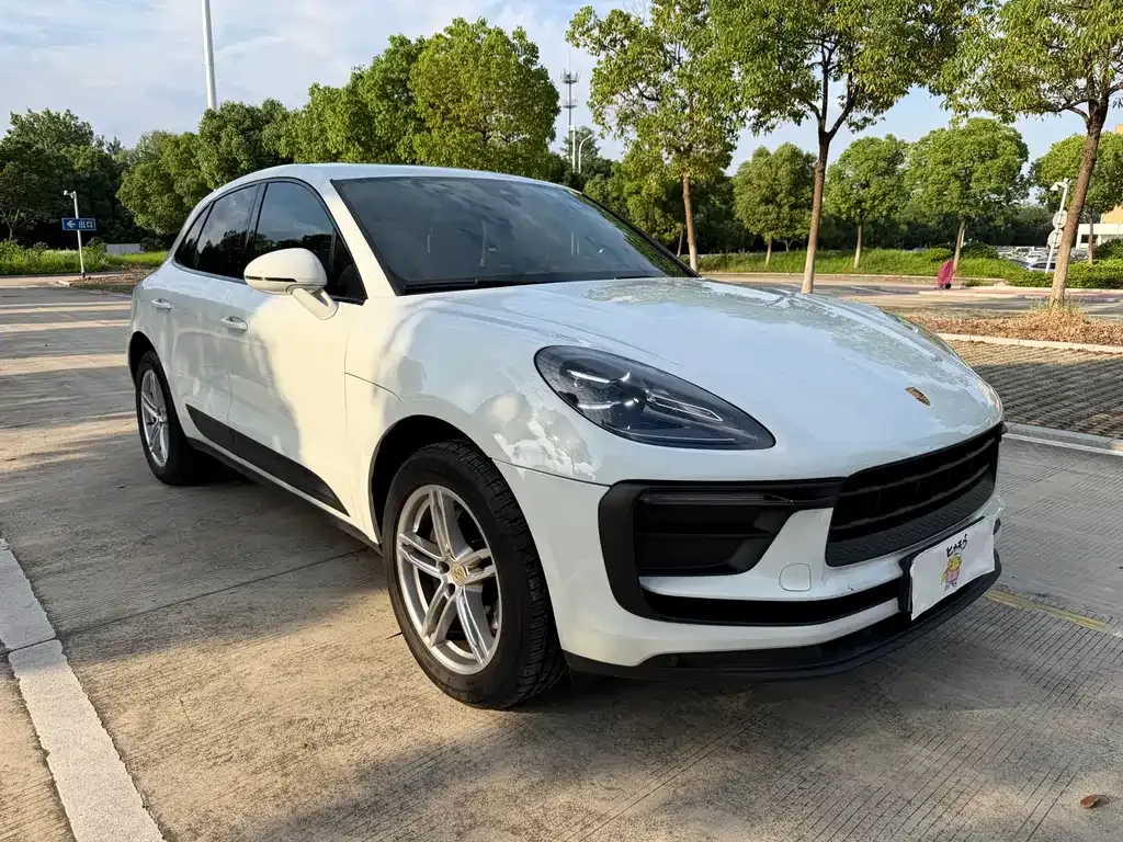 Porsche Macan — фото 9