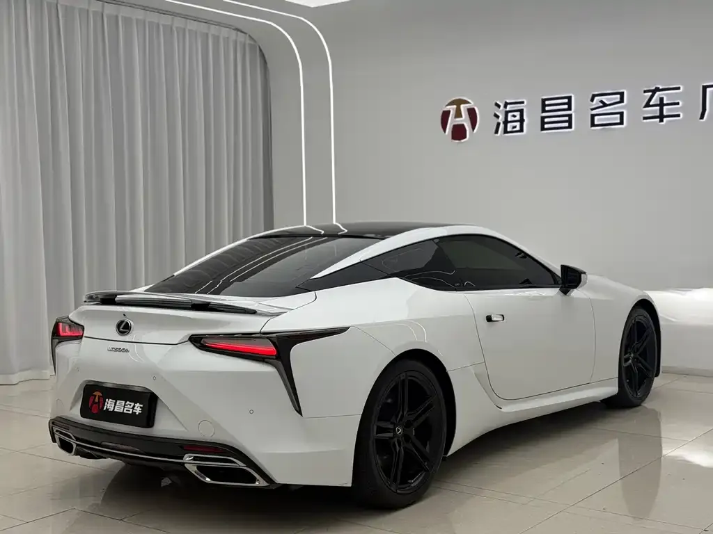 Lexus LC — фото 9