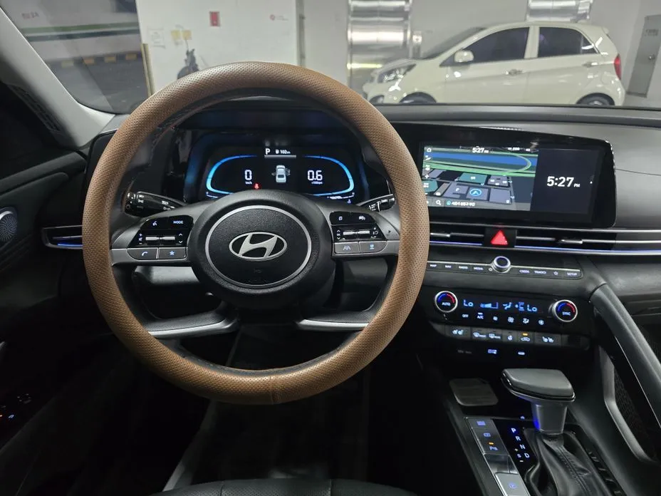 Hyundai AVANTE — фото 7