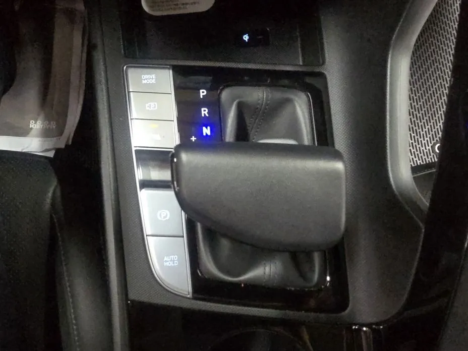 Hyundai AVANTE — фото 2