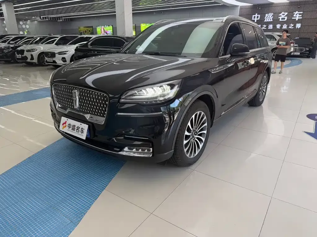Lincoln Aviator — фото 1